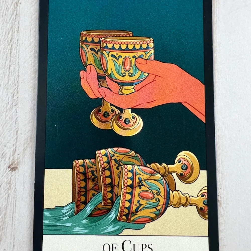 The Essential Tarot Cards | A 78-Card Deck with Guidebook - Picture 4 of 4